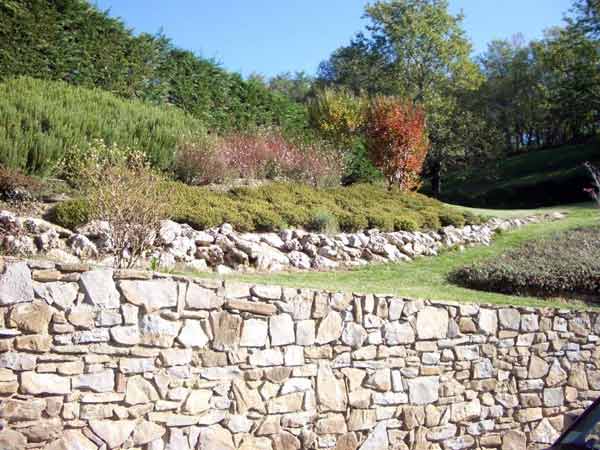 Piccole-opere-murarie-per-spazio-esterno