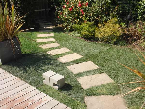 Realizzazione-viali-luci-giardino-casa-lecco